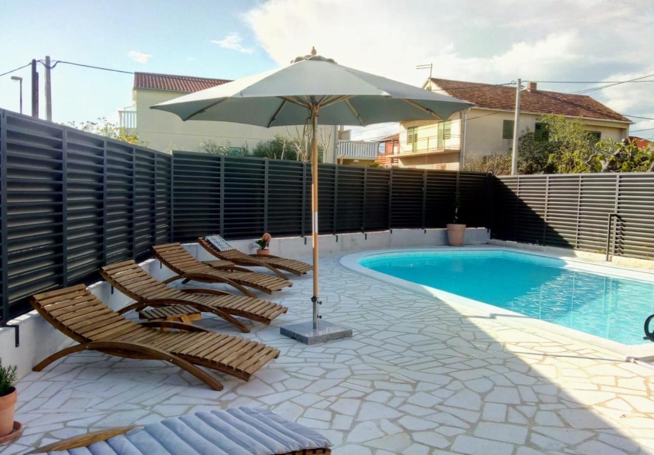 Villa Feodora Biograd Na Moru Esterno foto