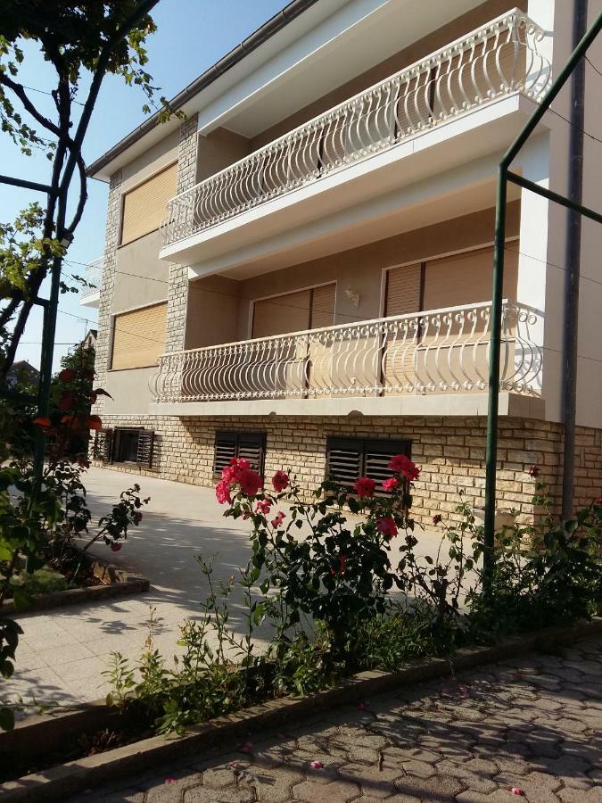 Villa Feodora Biograd Na Moru Esterno foto